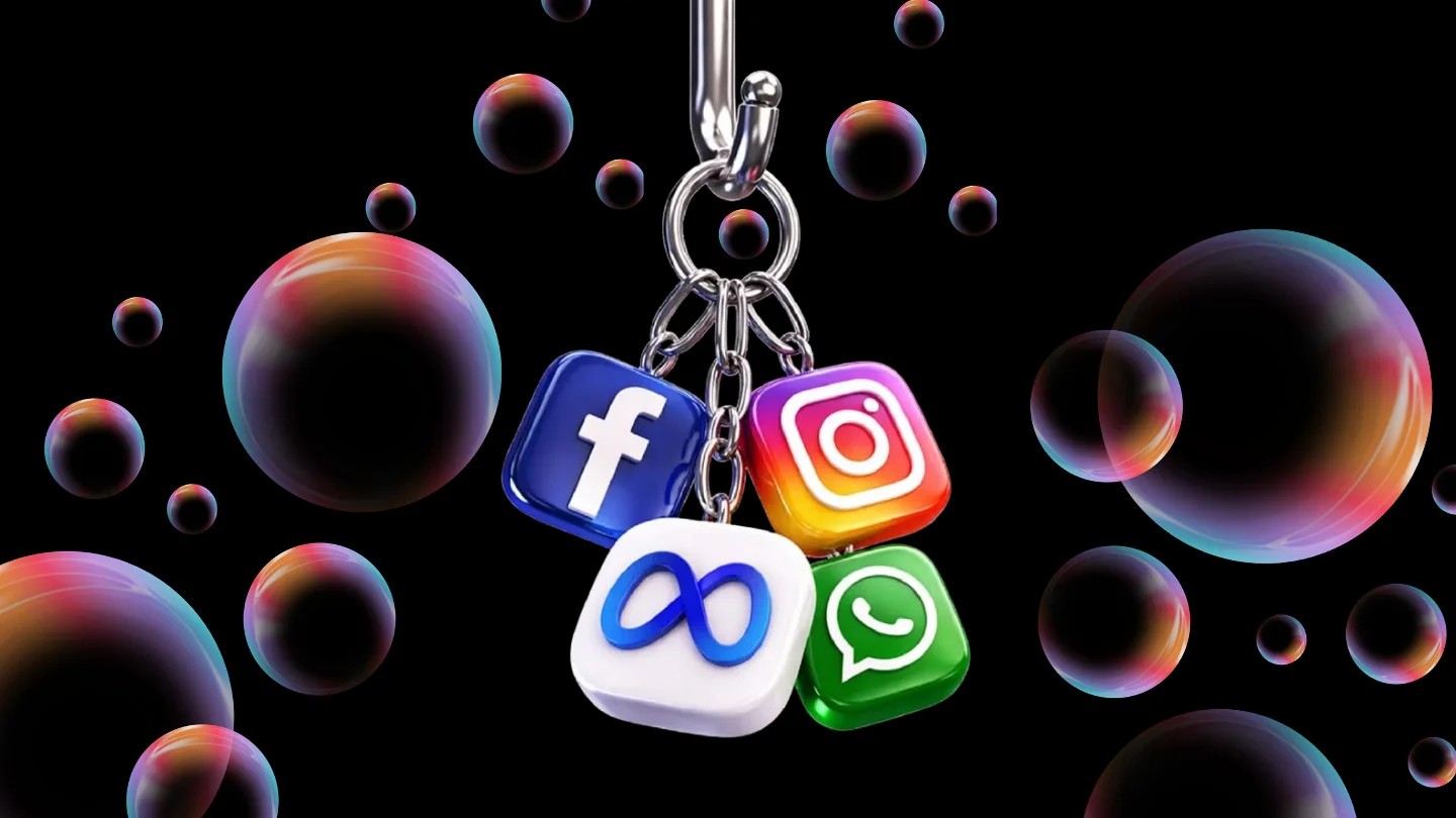 Cluster of social platform icons on a keyring against dark bubbles, representing performance marketing at Growth Yogi